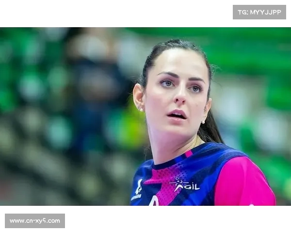 欧冠D组科内利亚诺迎战德累斯顿，卫冕冠军冲击小组头名